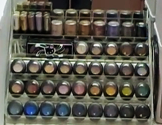 By using a nail polish rack (you can get one cheap on ebay.com),